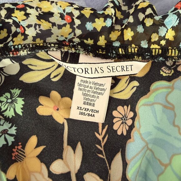 Victoria's Secret Flowy Floral Black Romper Teddy in XS - Picture 4 of 9